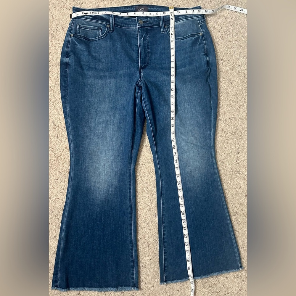 NYDJ Lift Tuck Bootcut Flare Jeans Raw Hem Dark Wash Stretch Size 14W - Picture 7 of 8